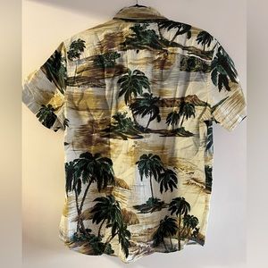 A&E Hawaiian shirt